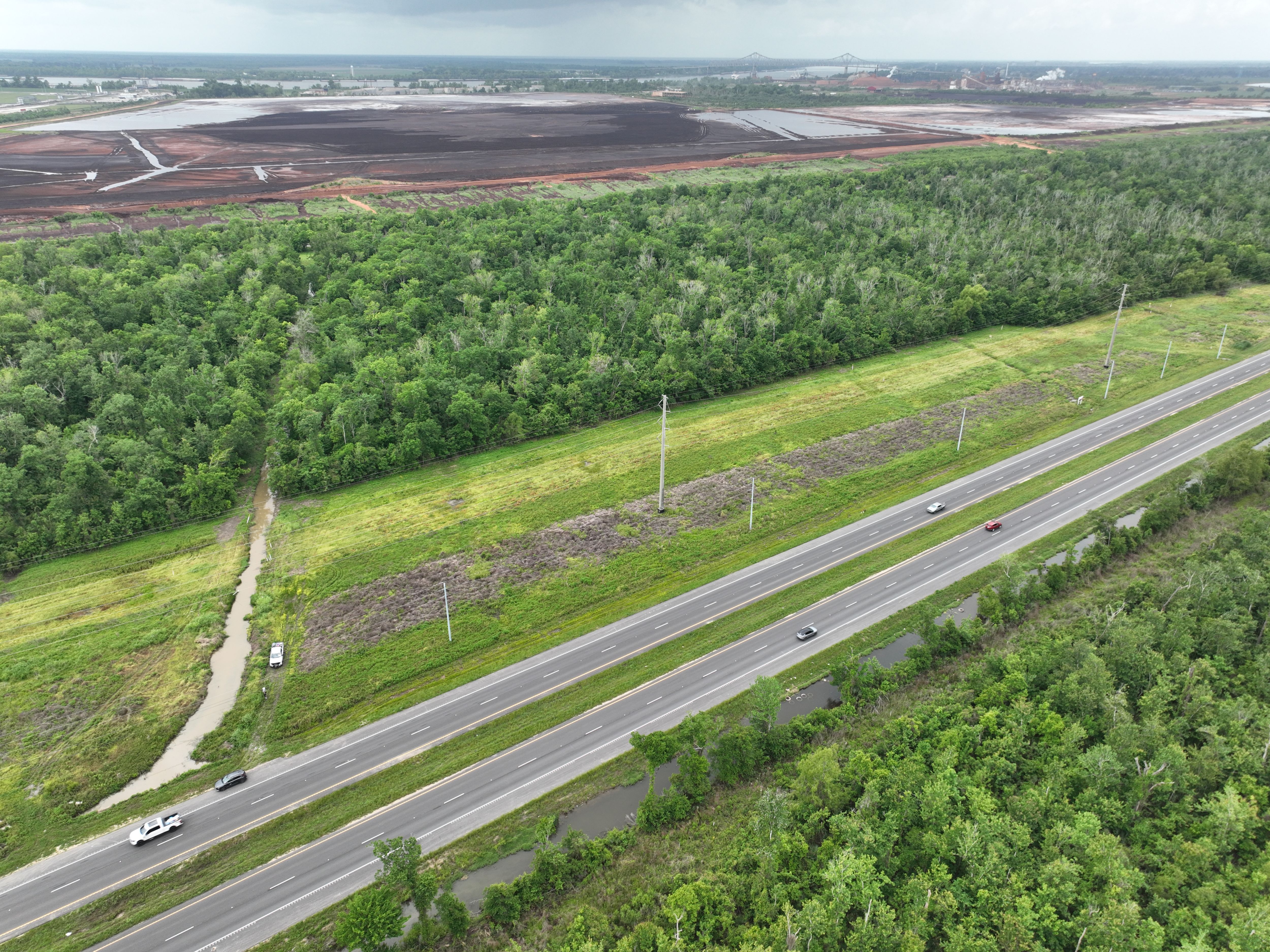 Listing Photo: louisiana four lane airline highway industrial site